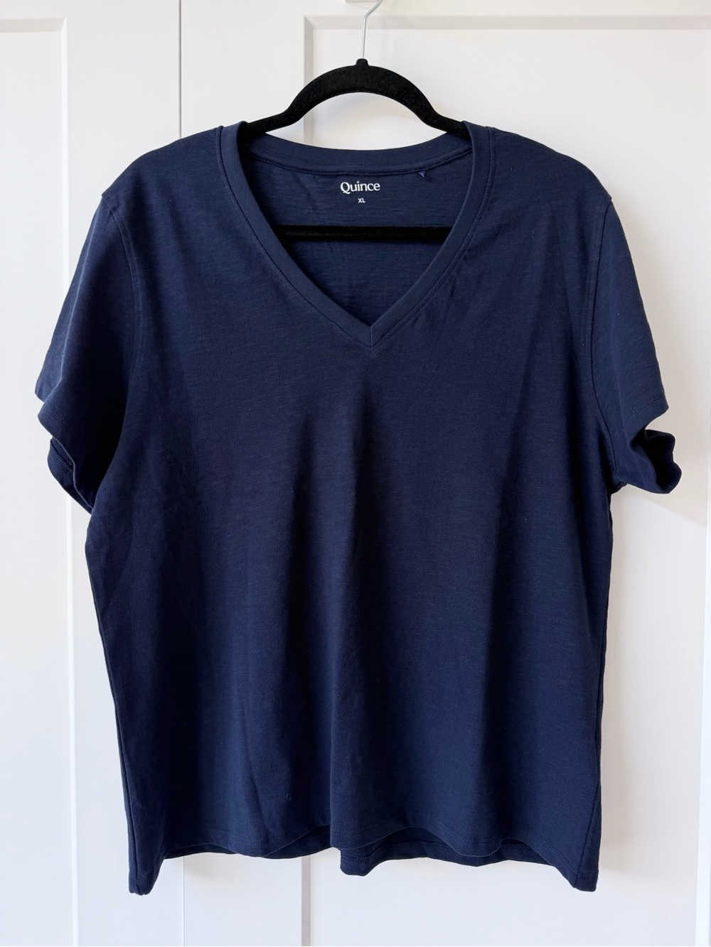 Quince Navy slub v neck tee